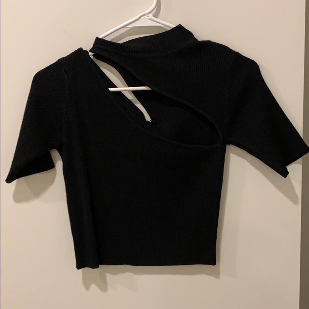 Black cutout top
